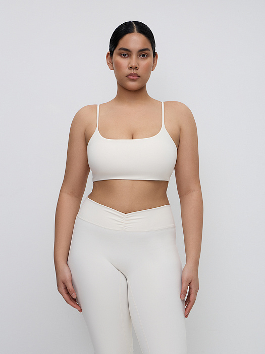 Топ спортивный MELA